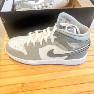 Nike Air Jordan 1 MID SE (GS) youth